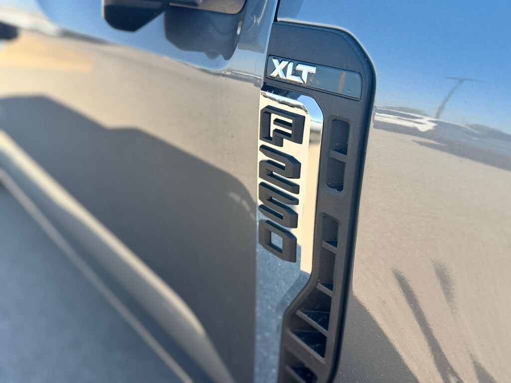 New 2026 Ford F-250 Truck Crew Cab