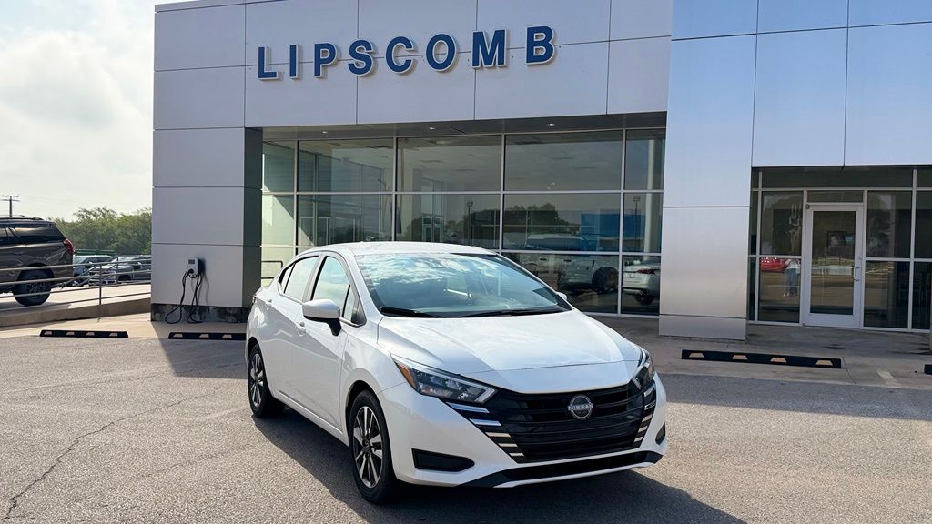  Nissan Versa