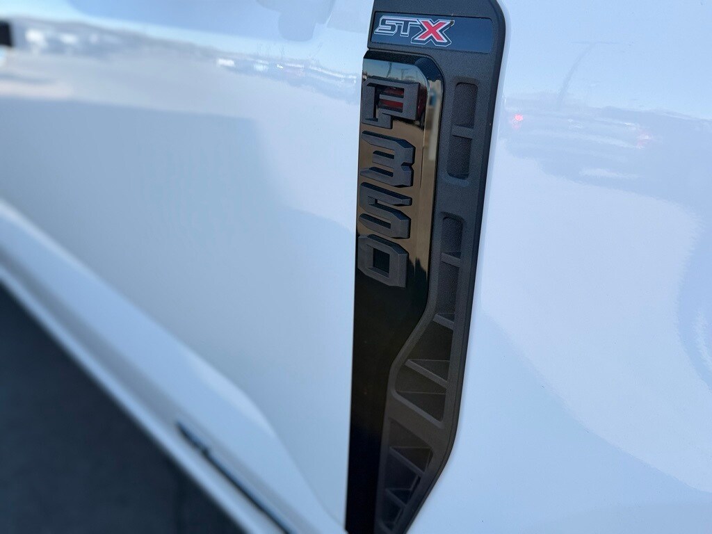 New 2026 Ford F-350 Truck Crew Cab