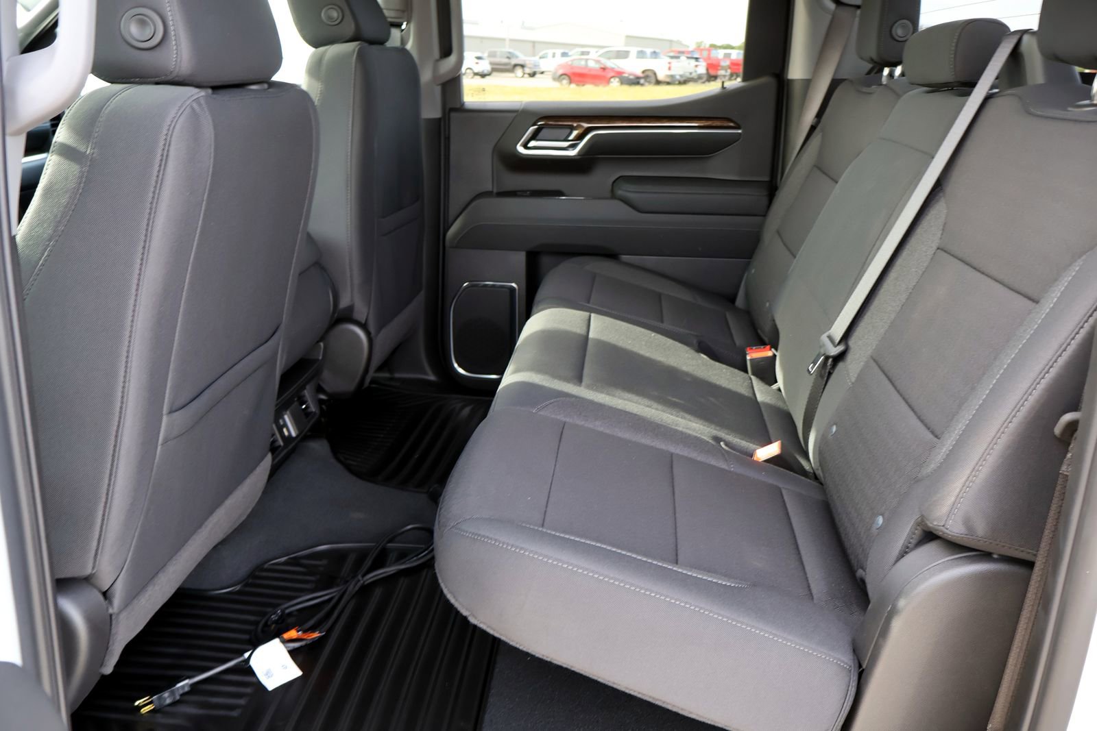 2026 GMC Sierra 1500 SLE - Photo 7