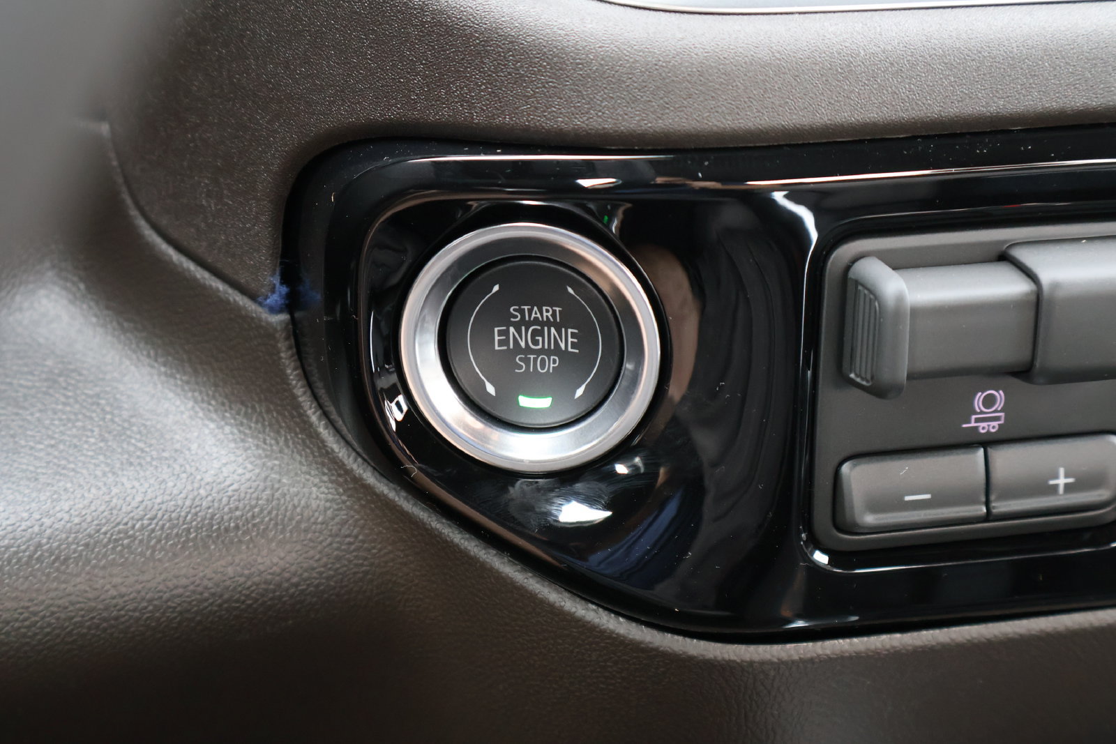 2026 GMC Sierra 1500 SLT - Photo 30