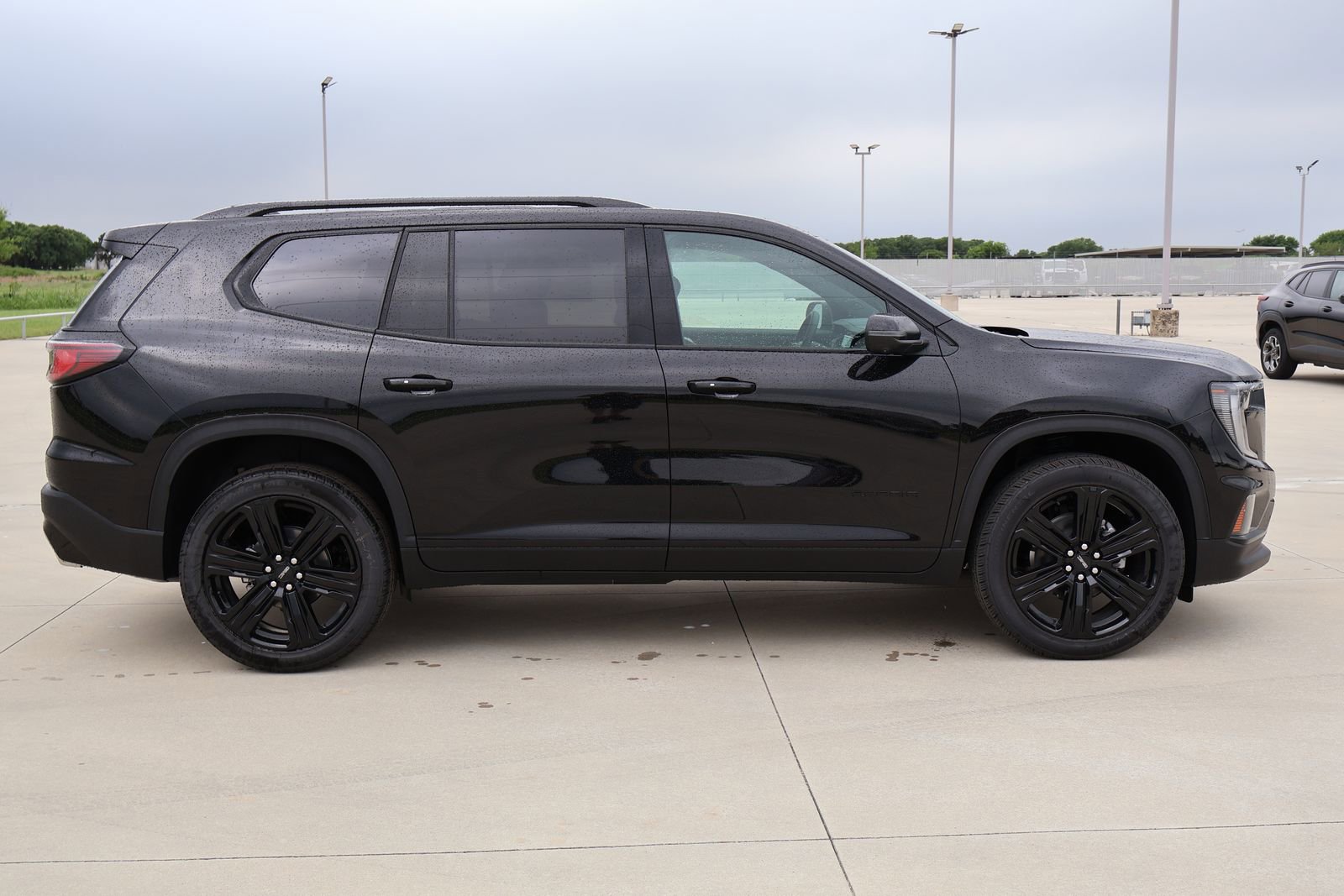 2026 GMC Acadia Elevation - Photo 3