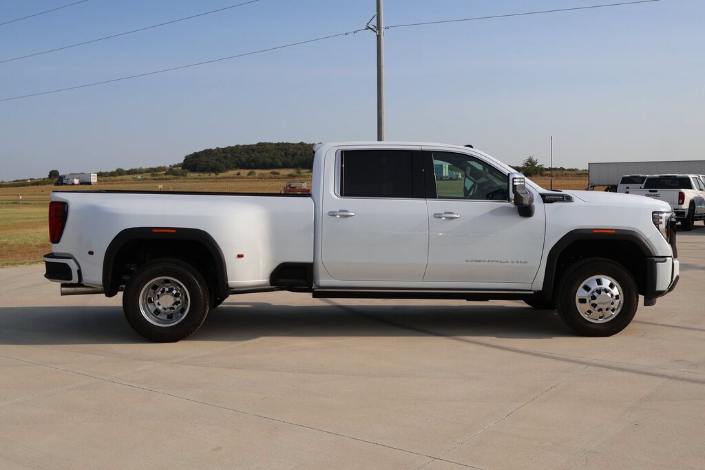 New 2026 GMC Sierra 3500 HD Denali Ultimate DRW Truck