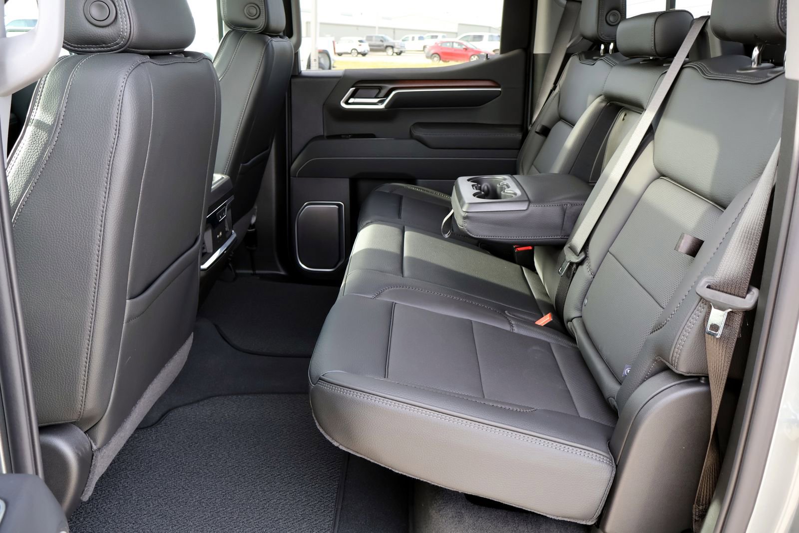 2026 GMC Sierra 1500 Denali - Photo 7