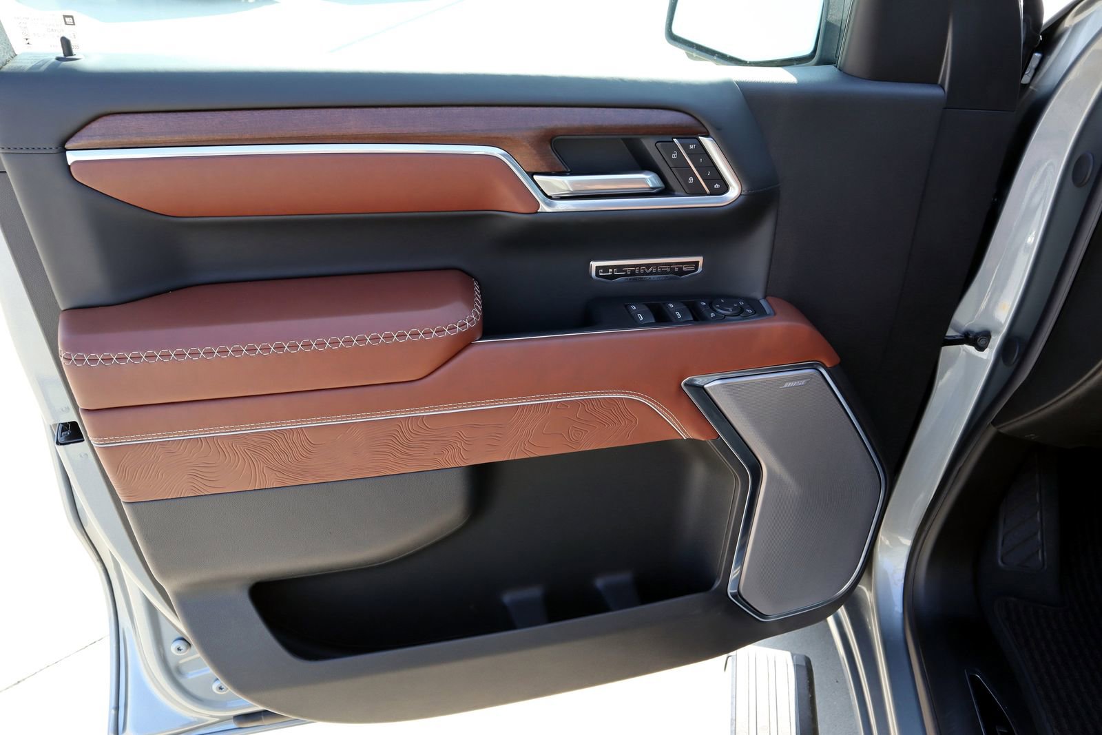 2025 GMC Sierra 1500 Denali Ultimate - Photo 9
