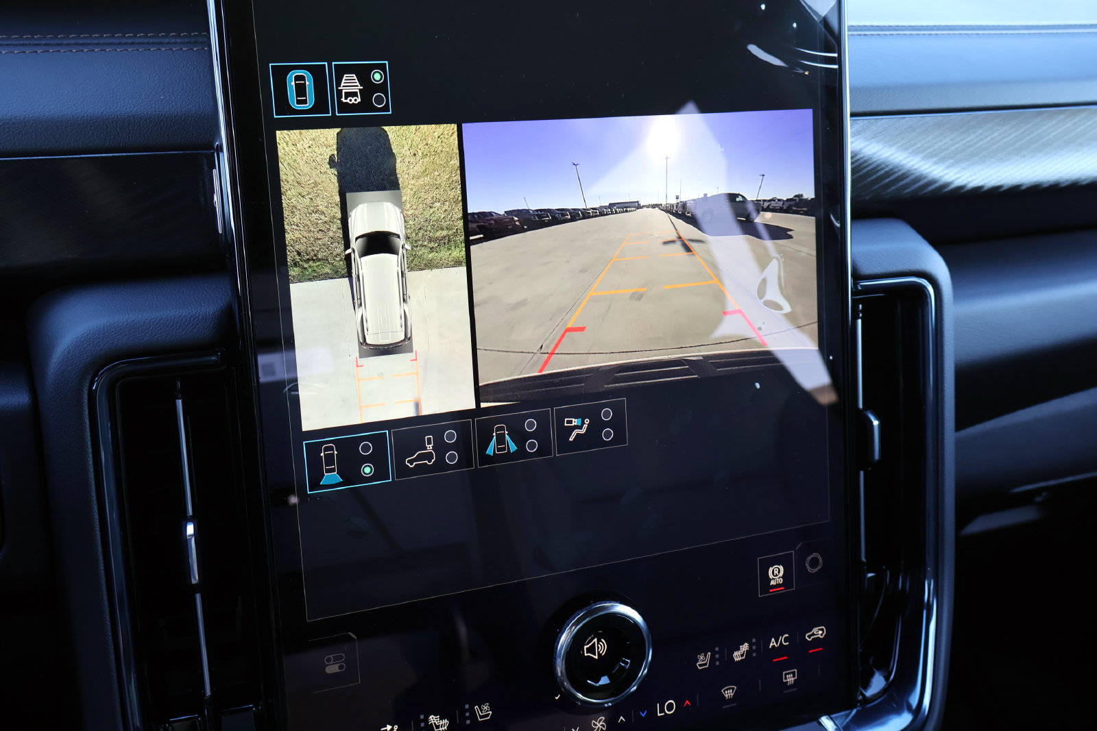 2027 GMC Yukon AT4 - Photo 28