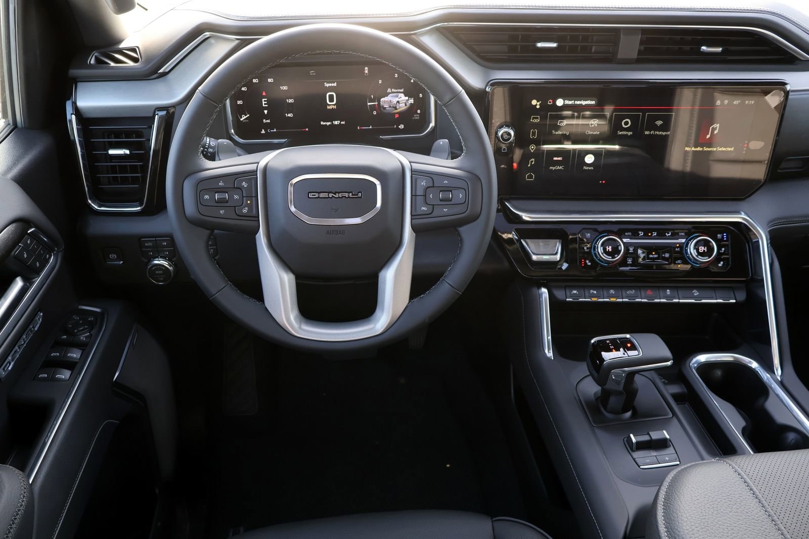 2026 GMC Sierra 1500 Denali - Photo 8