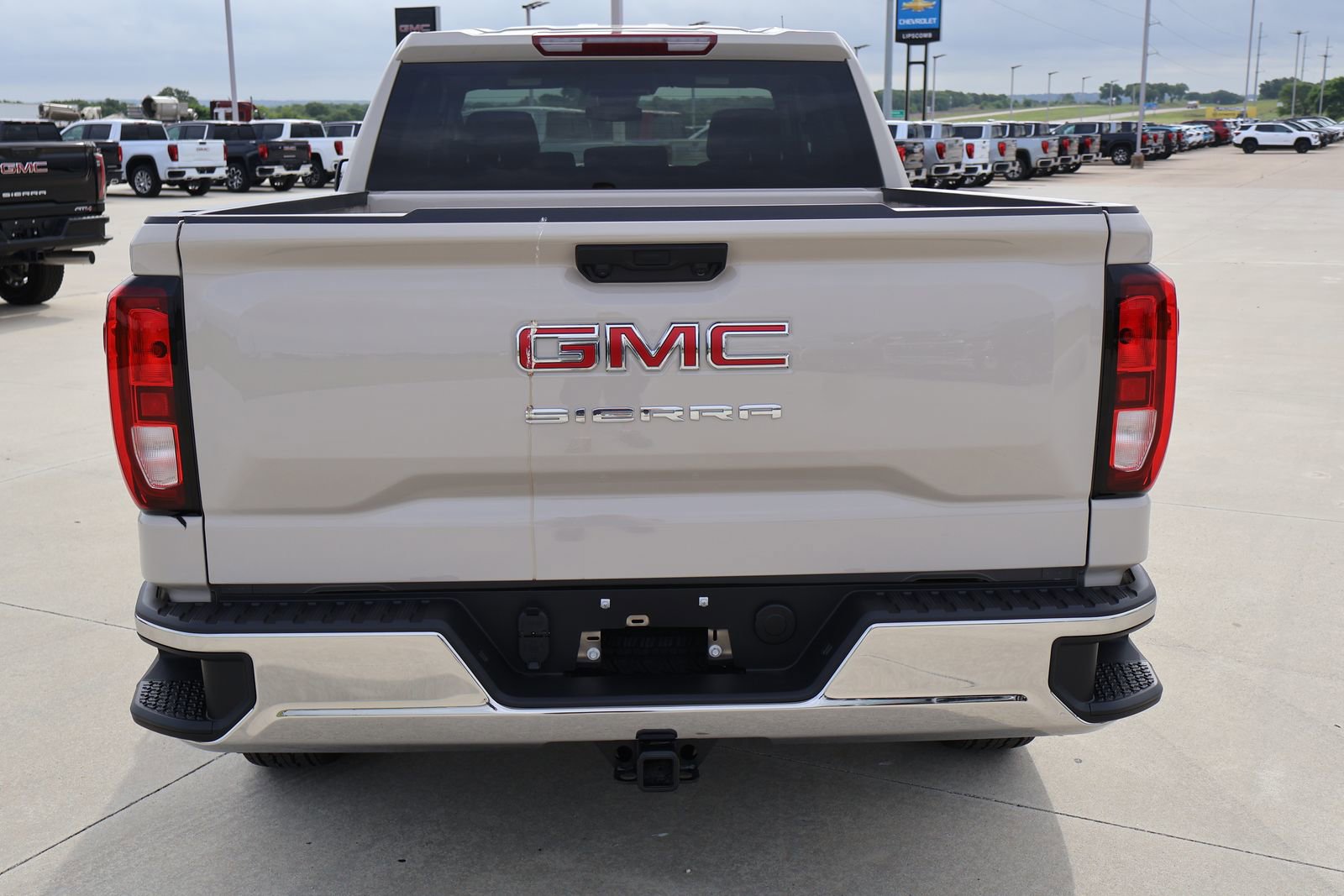 2026 GMC Sierra 1500 Pro - Photo 4