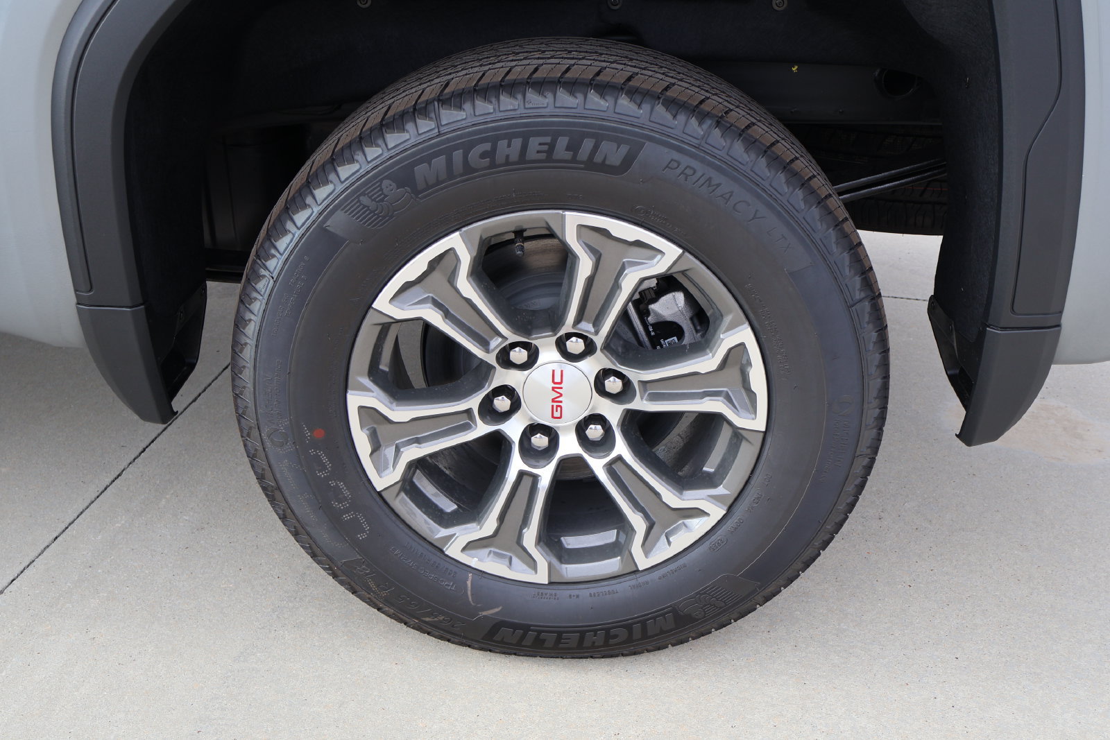 2026 GMC Sierra 1500 SLT - Photo 11