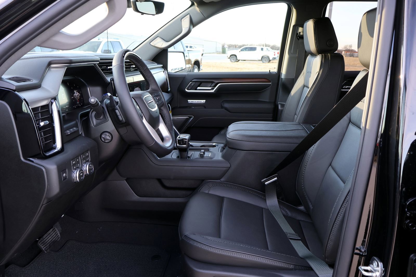 2026 GMC Sierra 1500 Denali - Photo 10