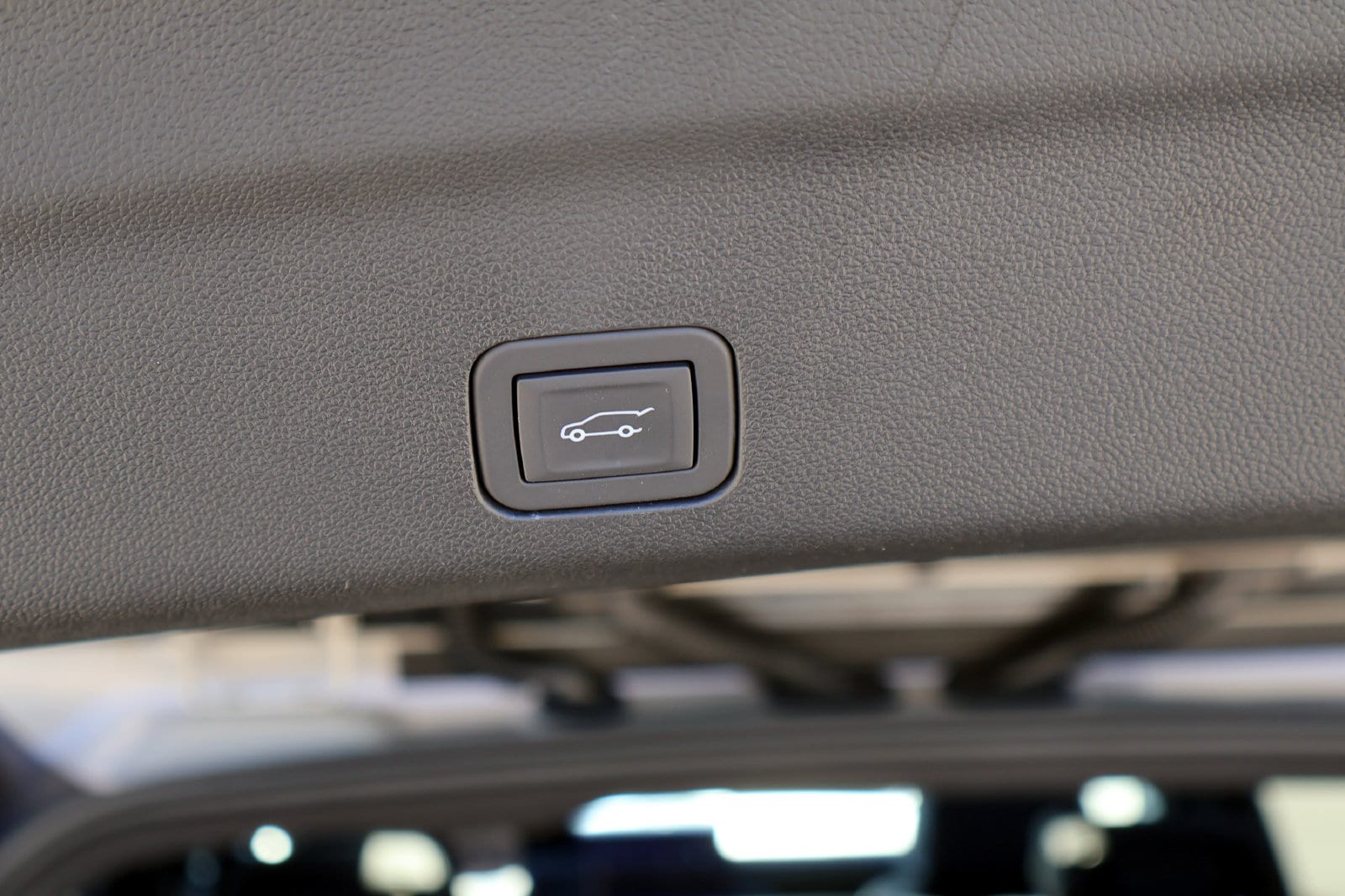 2027 GMC Yukon AT4 - Photo 17