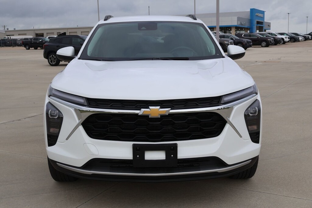 Used 2025 Chevrolet Trax LT SUV