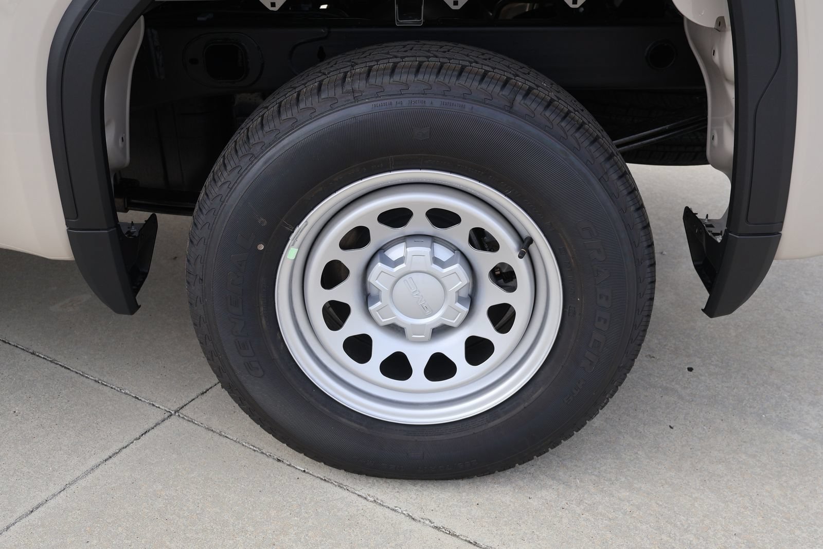 2026 GMC Sierra 1500 Pro - Photo 5