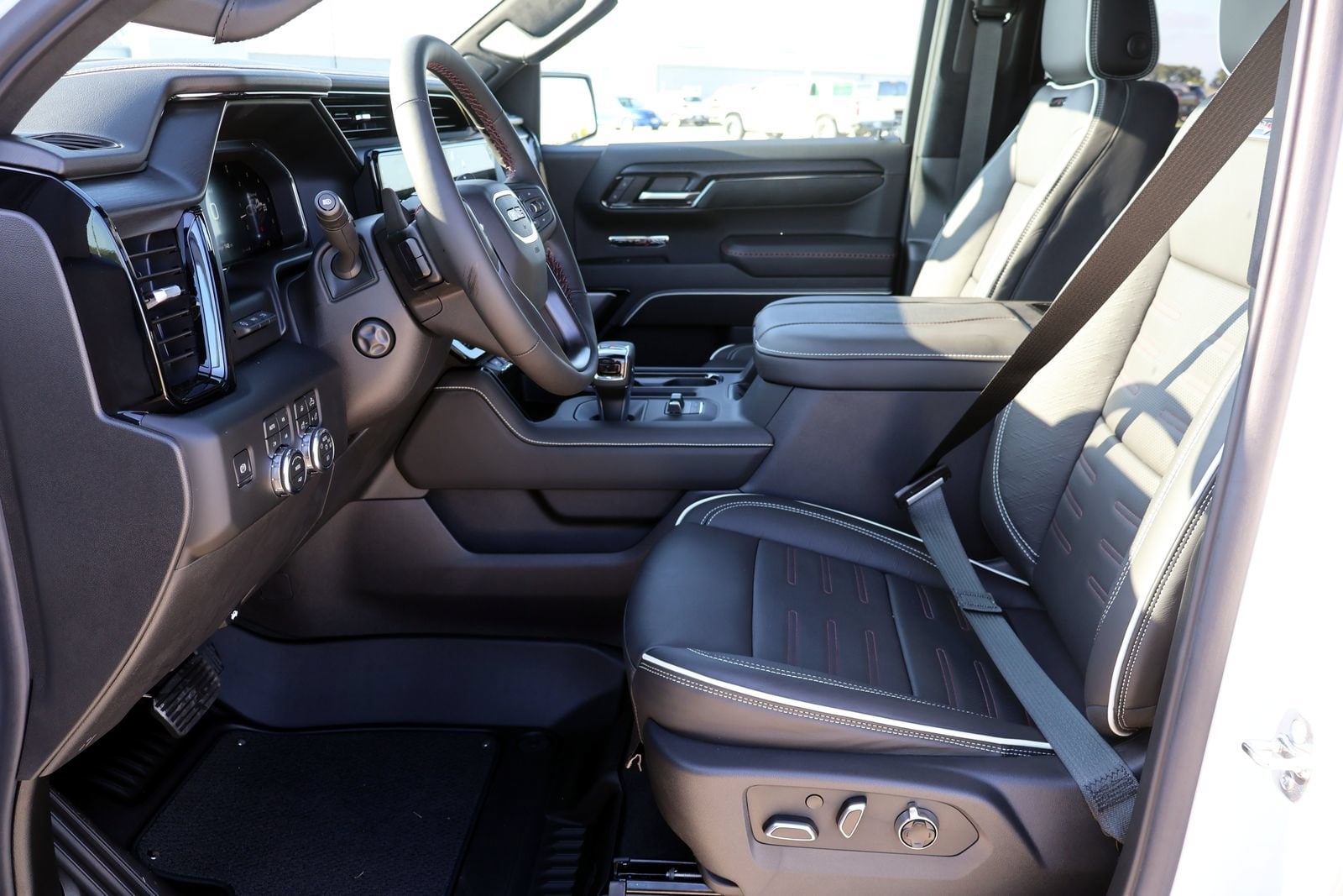 2026 GMC Sierra 1500 AT4X - Photo 10