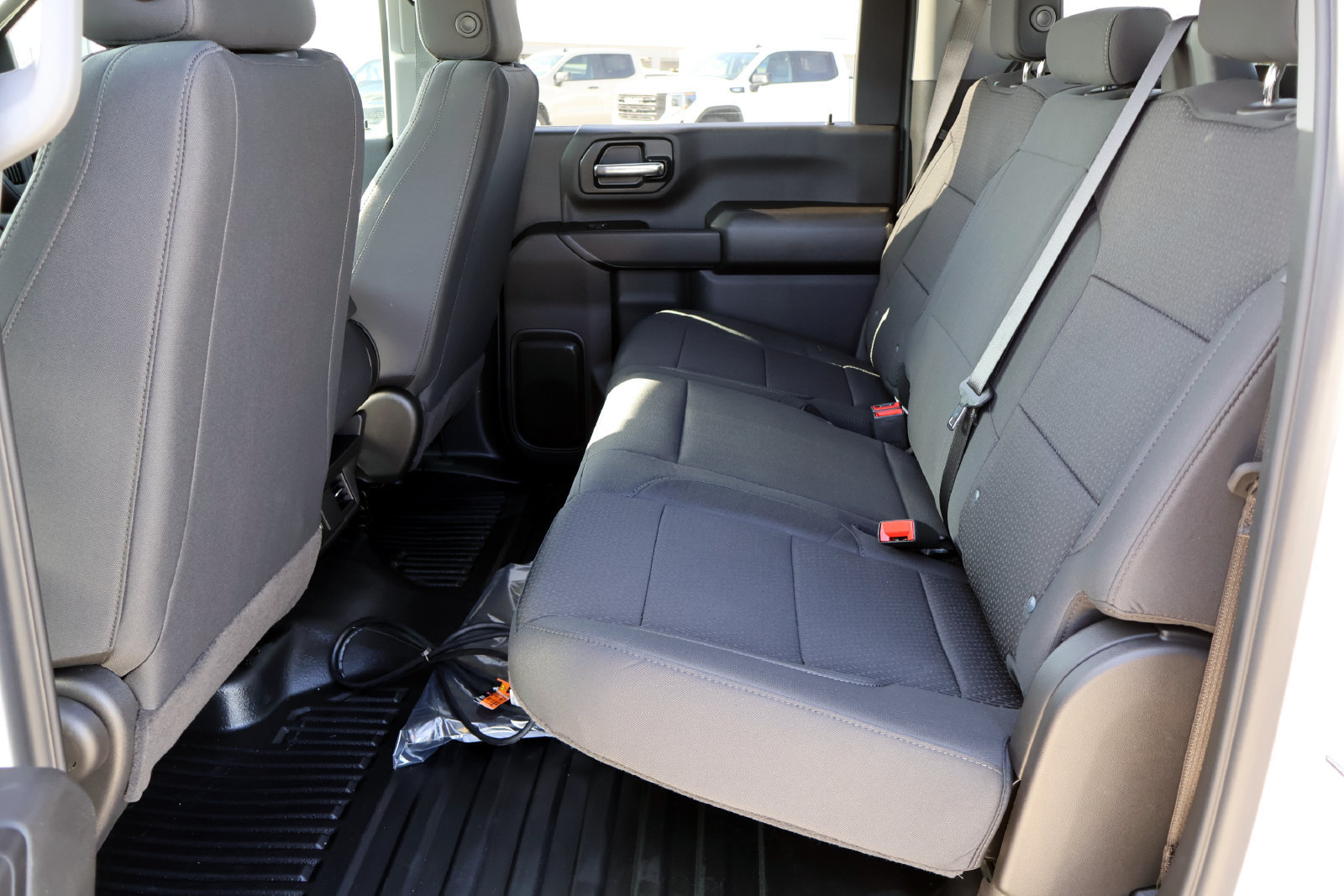 2026 GMC Sierra 3500HD Pro - Photo 7