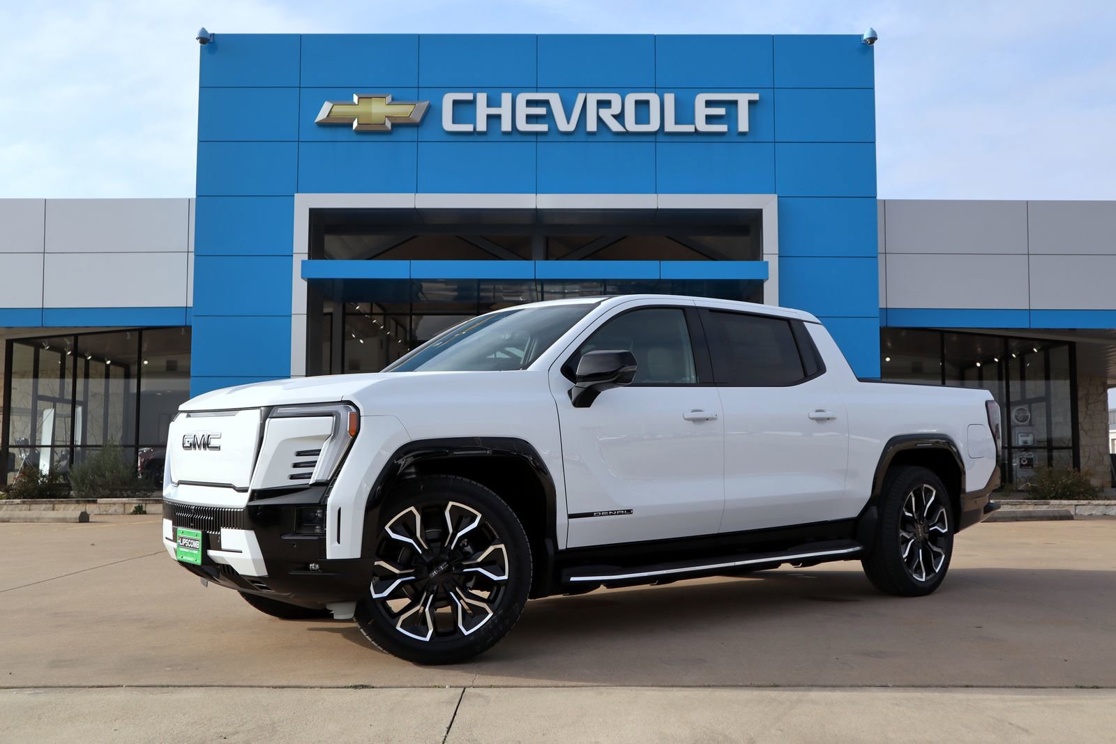 2025 GMC Sierra EV Denali