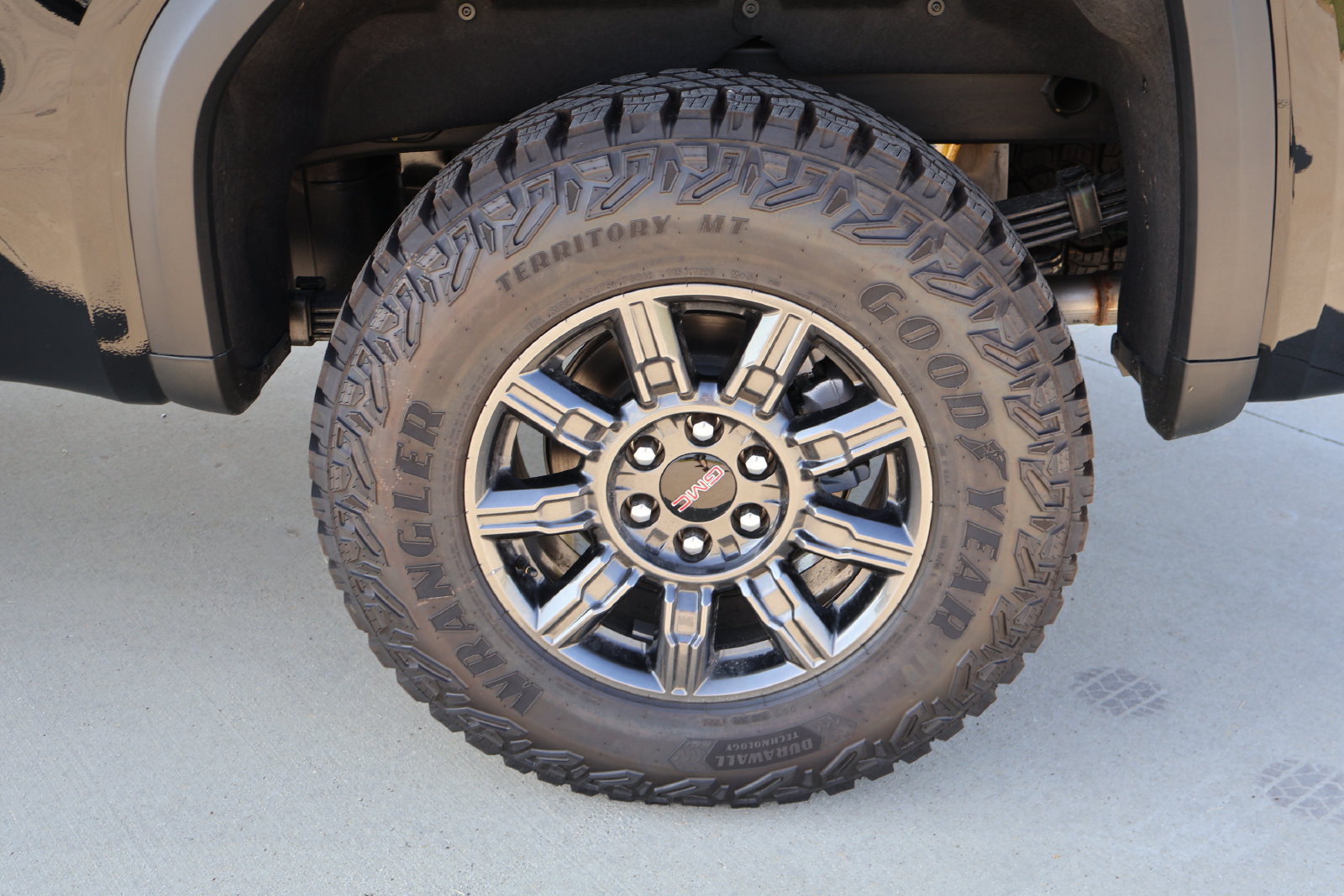 2026 GMC Sierra 1500 AT4X - Photo 6