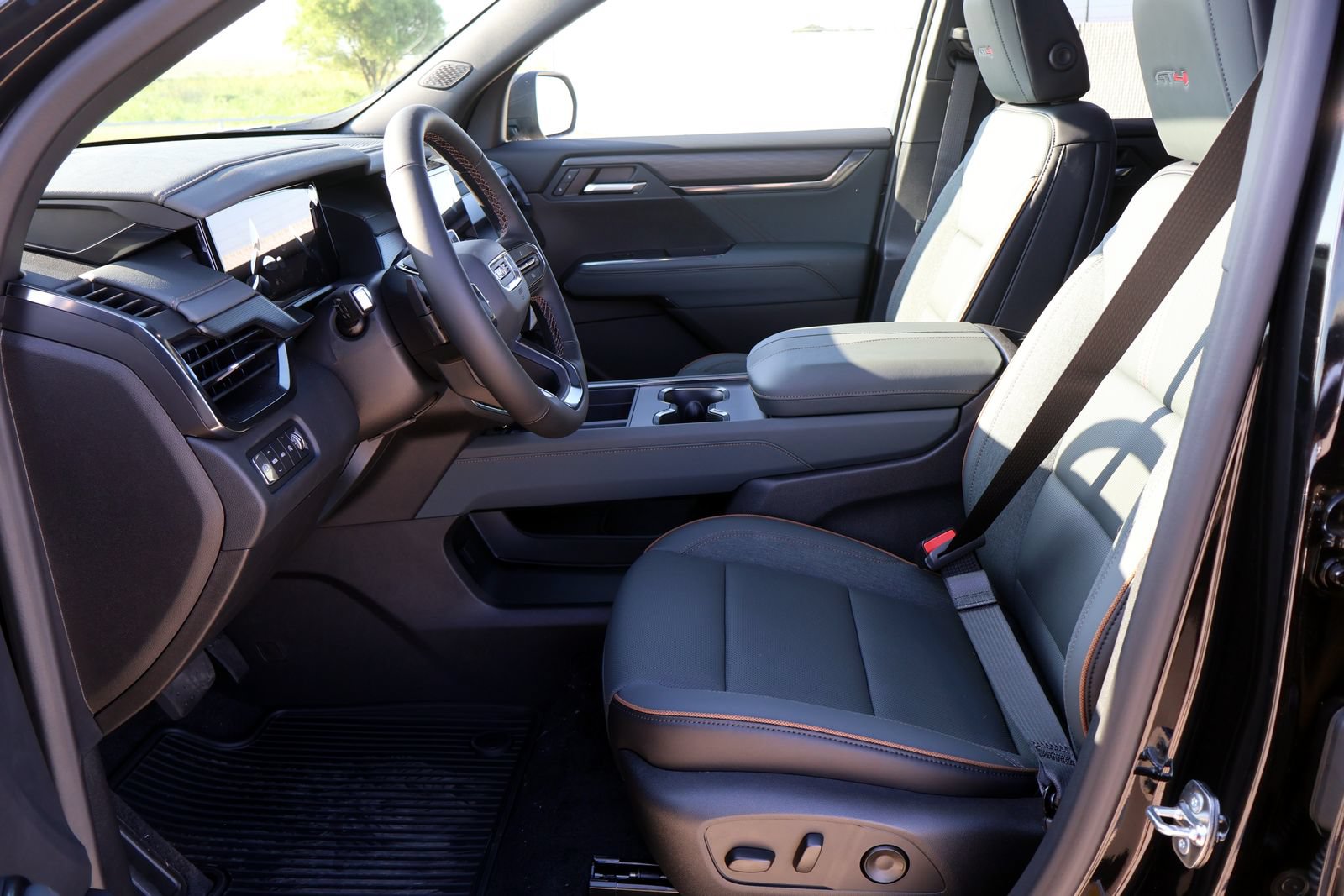 2026 GMC Acadia AT4 - Photo 11