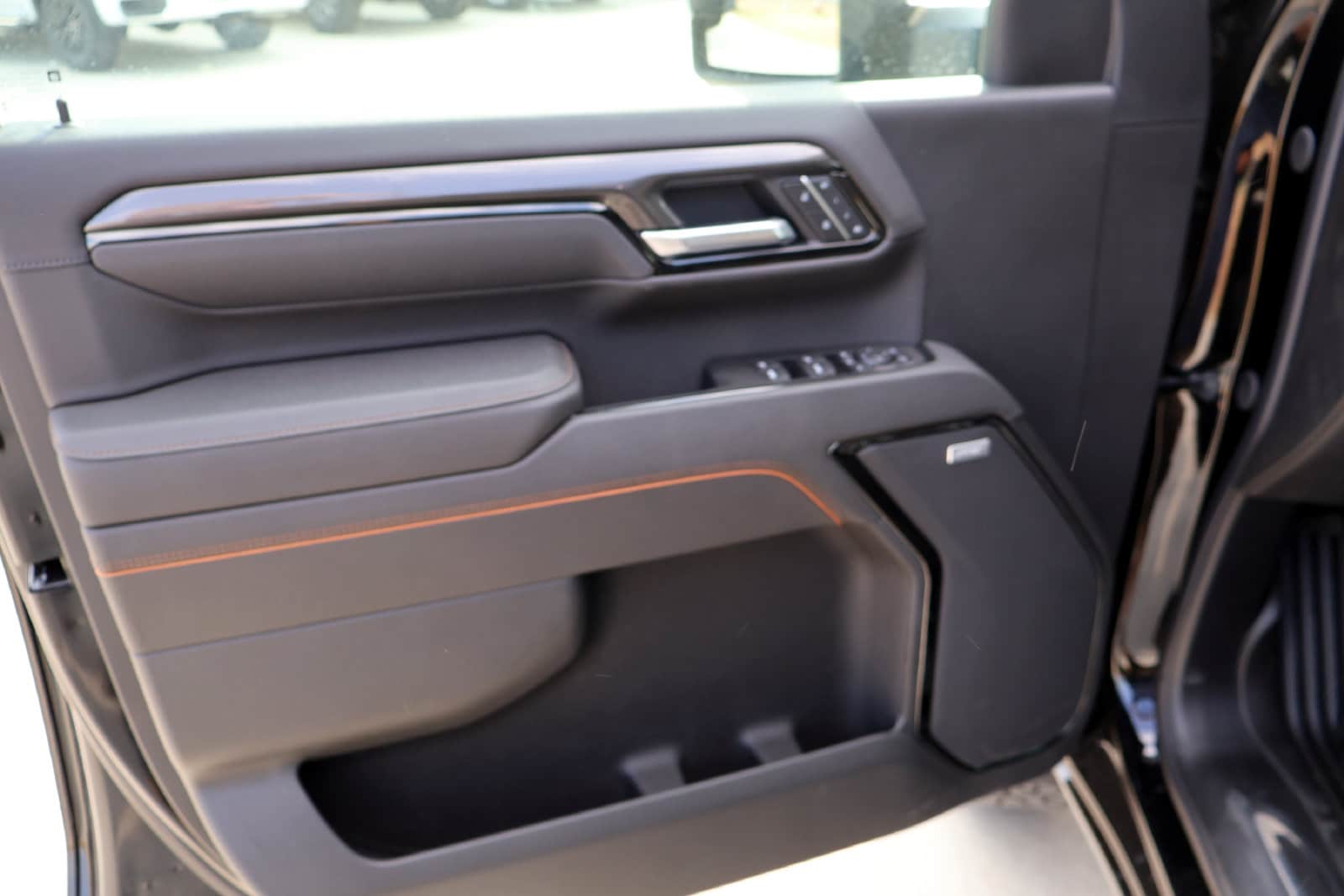 2026 GMC Sierra 3500HD AT4 - Photo 9