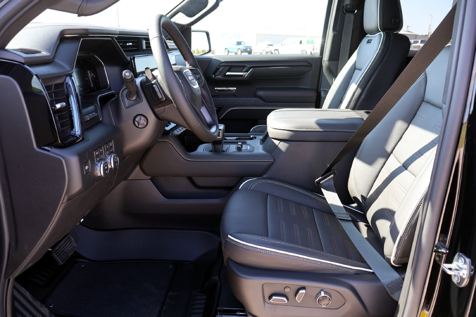 2026 GMC Sierra 1500 AT4X - Photo 10