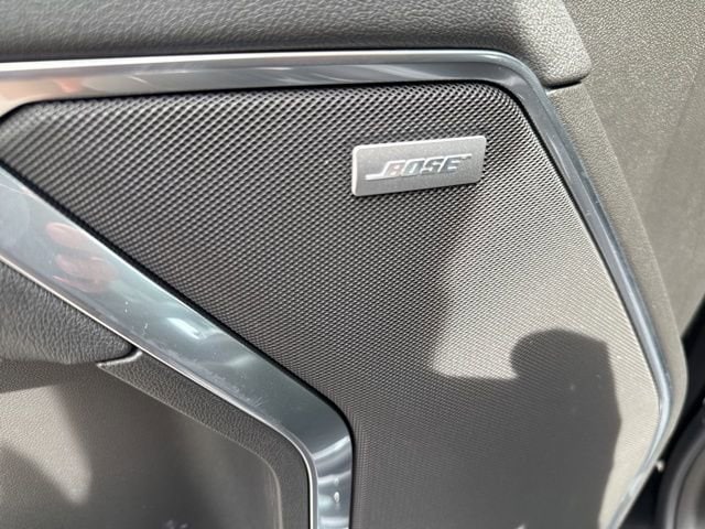 2026 GMC Sierra 1500 SLT - Photo 9