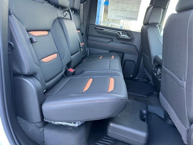 2026 GMC Sierra 2500HD AT4 - Photo 12