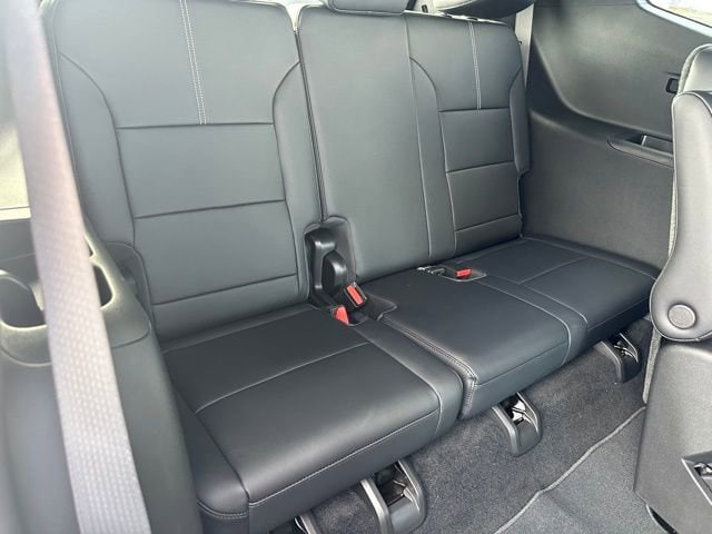 2026 GMC Acadia Elevation - Photo 12