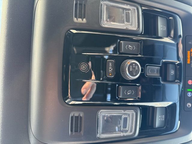 2026 GMC Yukon XL Denali - Photo 25
