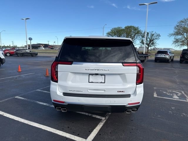 2026 GMC Yukon XL Denali - Photo 7