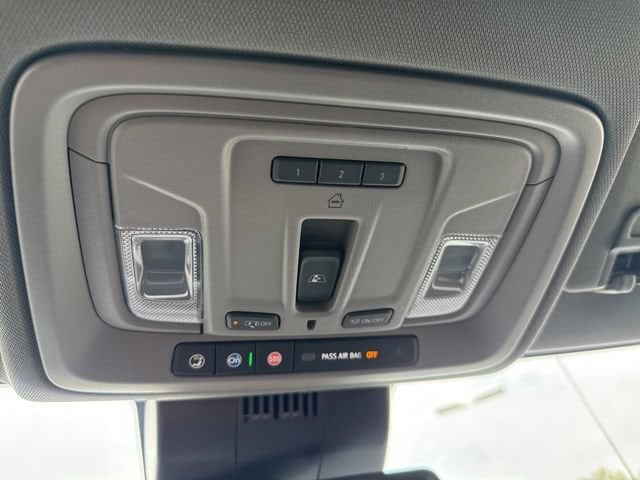 2026 GMC Sierra 1500 SLT - Photo 16