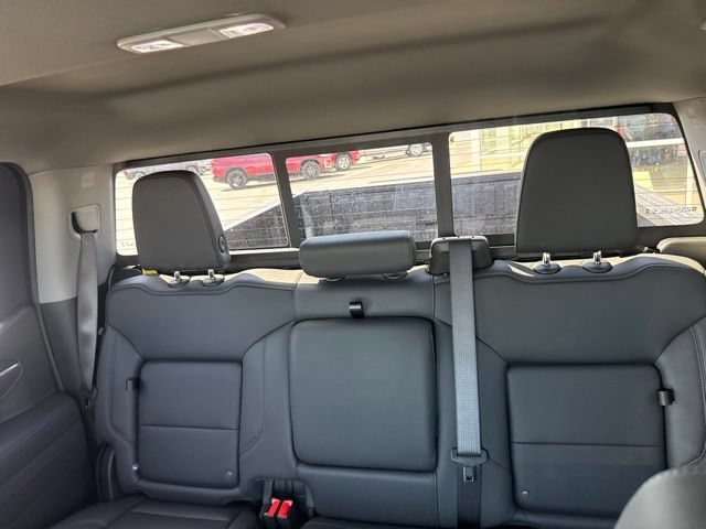 2026 GMC Sierra 1500 SLT - Photo 14