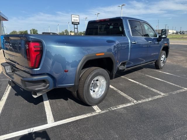 2026 GMC Sierra 3500HD Denali - Photo 7