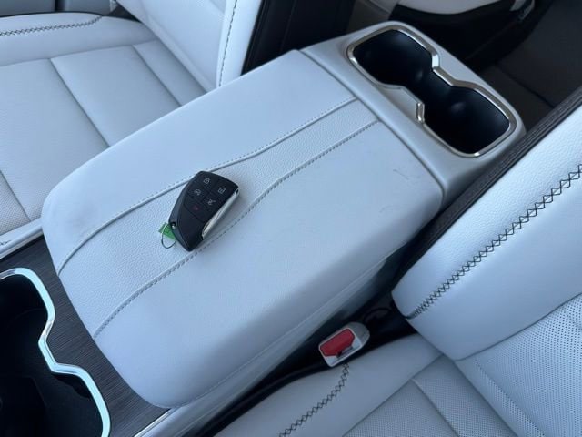 2026 GMC Acadia Denali - Photo 26