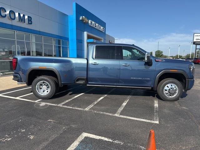 2026 GMC Sierra 3500HD Denali - Photo 8