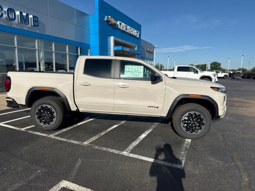 New 2026 GMC Canyon AT4 Truck