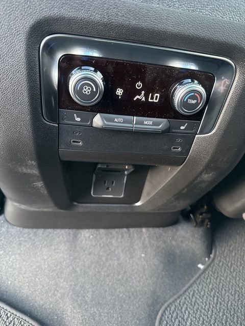 2026 GMC Yukon XL Denali - Photo 28