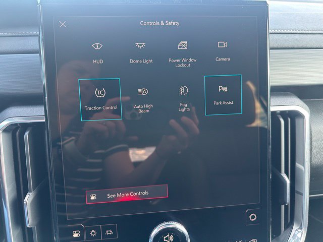 2026 GMC Acadia Elevation - Photo 20
