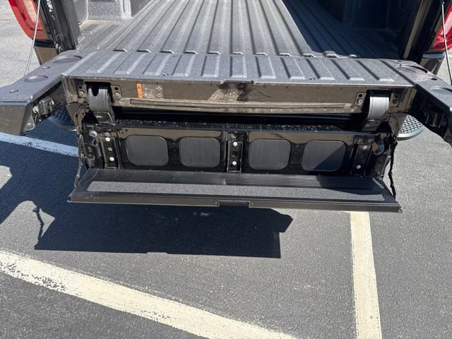 2026 GMC Sierra 1500 SLT - Photo 10
