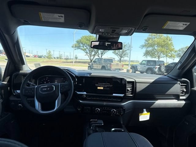 2026 GMC Sierra 1500 SLT - Photo 12