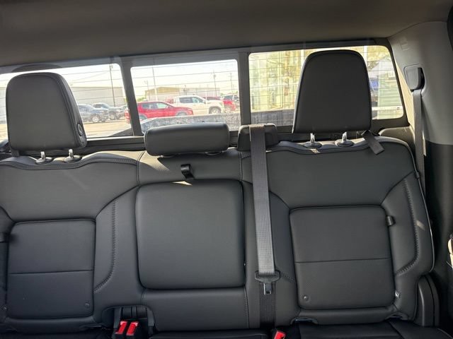 2026 GMC Sierra 3500HD Denali - Photo 14