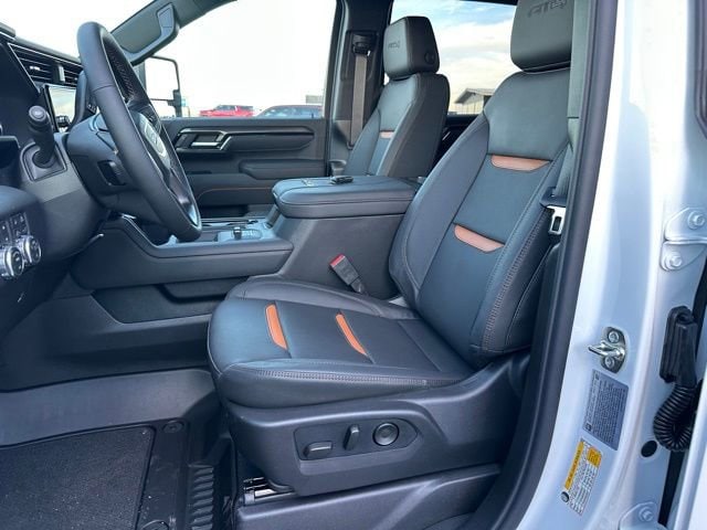 2026 GMC Sierra 2500HD AT4 - Photo 9