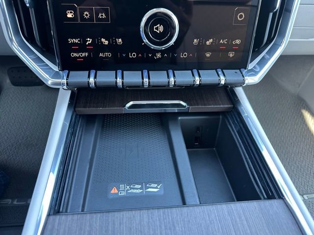 2026 GMC Acadia Denali - Photo 24