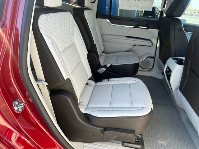 2026 GMC Acadia Denali - Photo 11