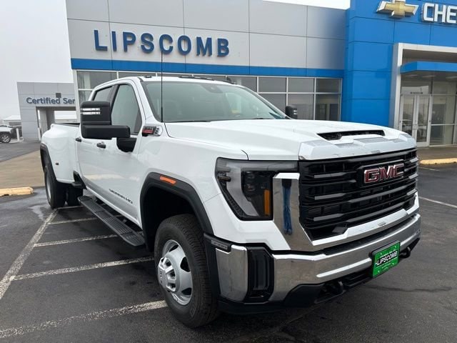 2026 GMC Sierra 4WD Crew Cab Long Box DRW Pro's photo