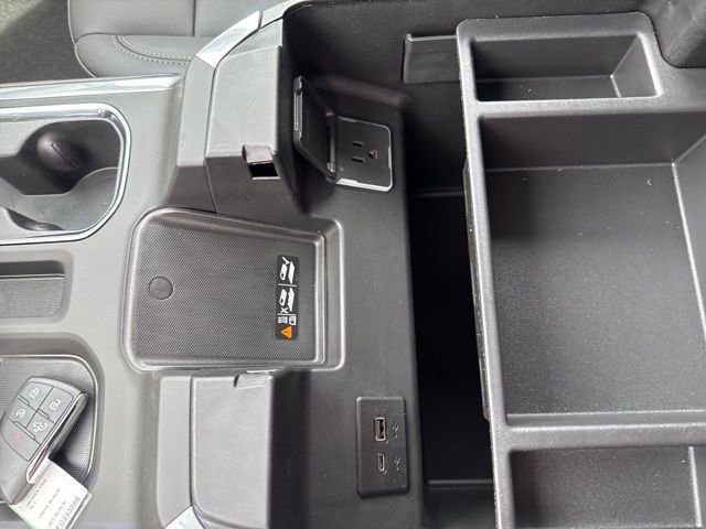 2026 GMC Sierra 1500 SLT - Photo 26