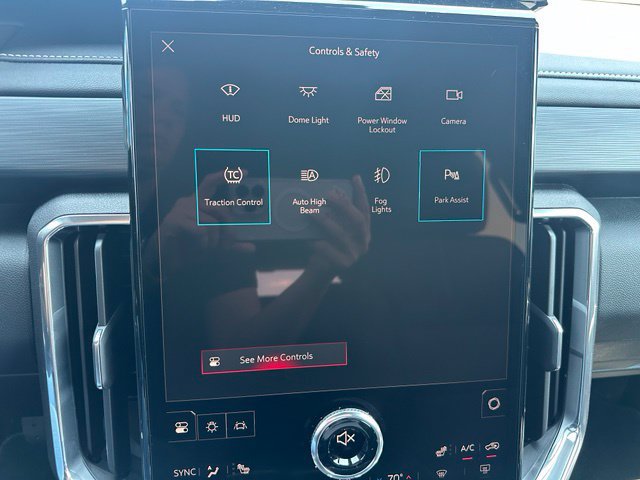 2026 GMC Acadia Elevation - Photo 16
