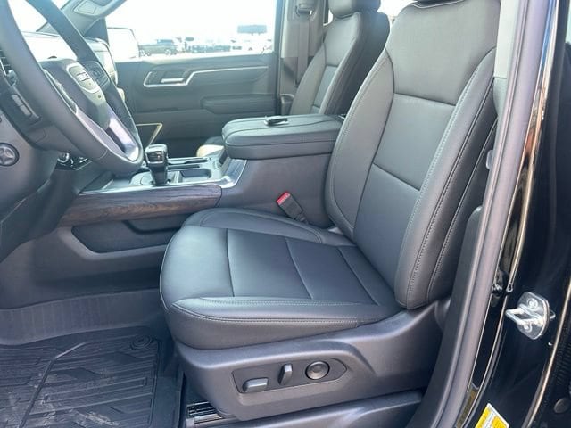 2026 GMC Sierra 1500 SLT - Photo 10