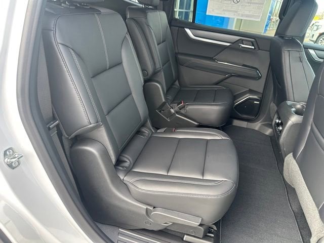 2026 GMC Acadia Elevation - Photo 11