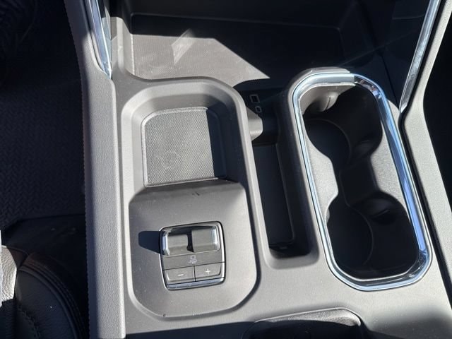 2026 GMC Sierra 3500HD Denali - Photo 25