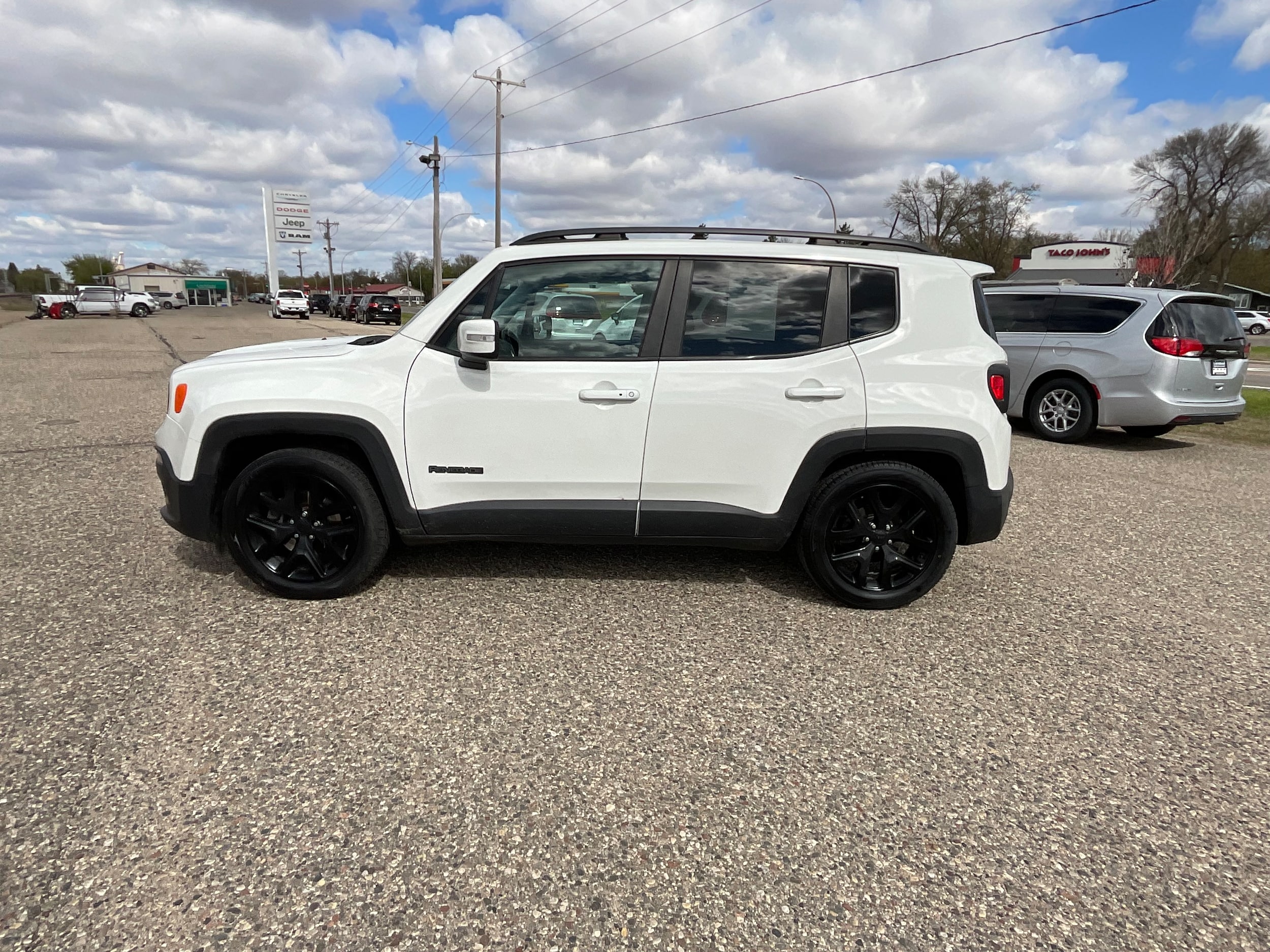 Used 2018 Jeep Renegade Altitude Package with VIN ZACCJABB0JPH82617 for sale in Litchfield, Minnesota